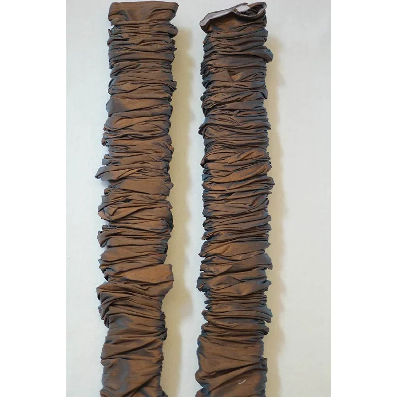 Wool - filled mattresses for natural insulation and moisture - wickingCord & Chain Cover Chocolate Brown Wool - filled mattresses for natural insulation and moisture - wickingCord & Chain Cover Chocolate Brown