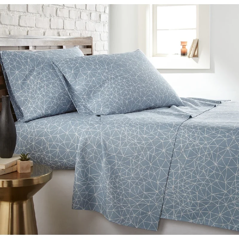 Queen - Size Sheet Sets with a European Pillowcase SetVilano Choice Ultra-Soft Geometric Maze 4-piece Printed Bed Sheet Set Queen - Size Sheet Sets with a European Pillowcase SetVilano Choice Ultra-Soft Geometric Maze 4-piece Printed Bed Sheet Set