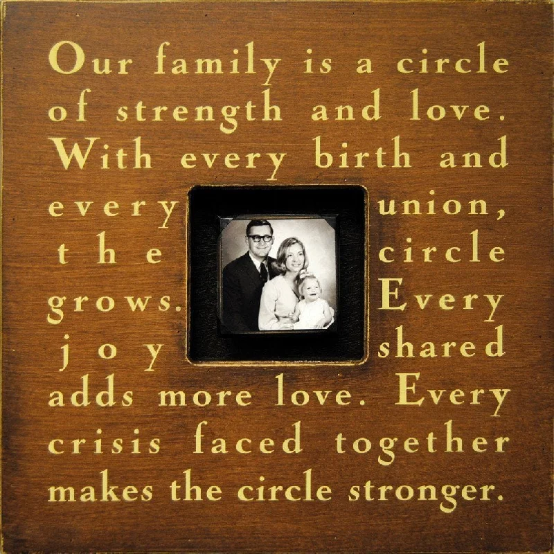 Queen - size mattresses for couples and standard bedroomsHandmade Wood Photobox with quote "Our Family Is a Circle" Queen - size mattresses for couples and standard bedroomsHandmade Wood Photobox with quote "Our Family Is a Circle"