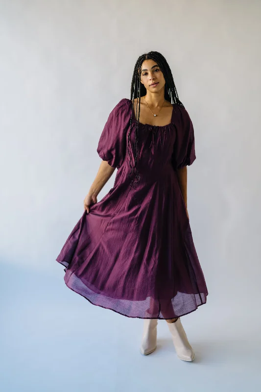 The Gustafson Bubble Sleeve Midi Dress in Plum